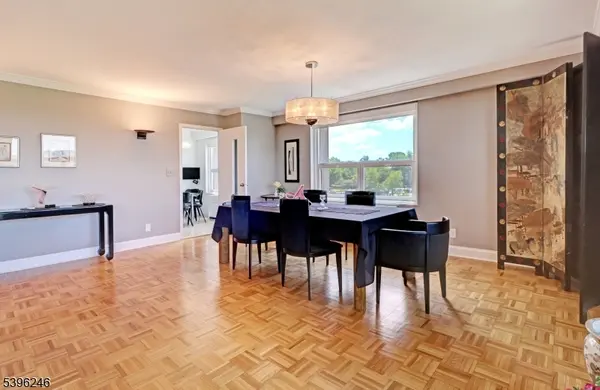 2 Claridge Dr. 3LW, Verona Twp., NJ 07044