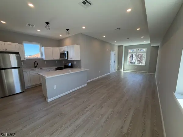 30 Auburn St., Paterson City, NJ 07501