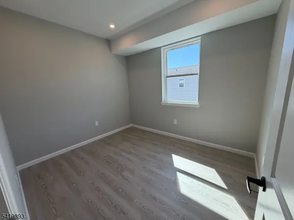 30 Auburn St., Paterson City, NJ 07501