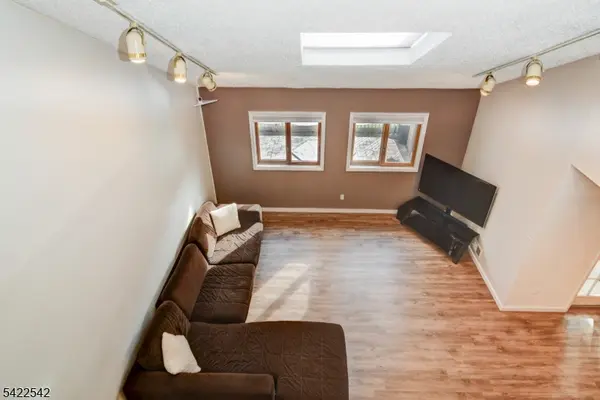 139 Dawn Ct, Old Bridge Twp., NJ 08857