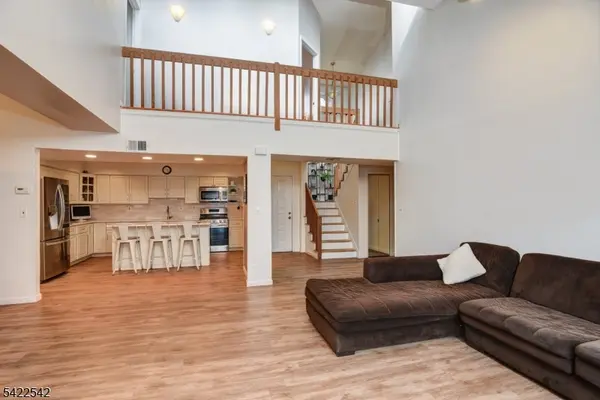 139 Dawn Ct, Old Bridge Twp., NJ 08857