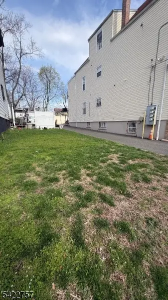 87 Ellis Ave, Irvington Twp., NJ 07111