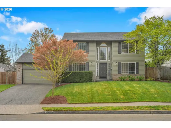 20040 TORREY PINES DR, Oregon City, OR 97045