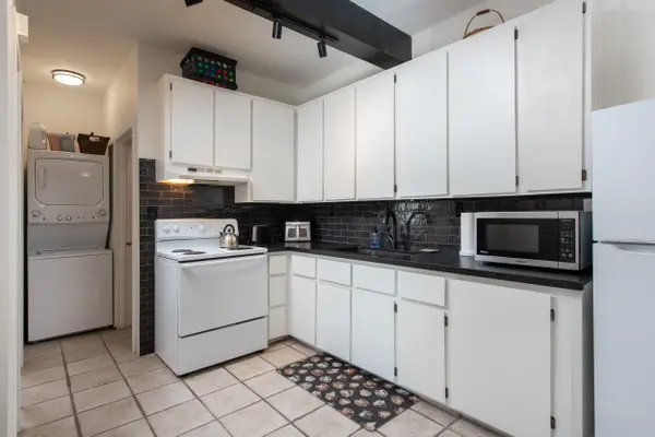 64-1061 MAMALAHOA HIGHWAY #110, Kamuela, HI 96743