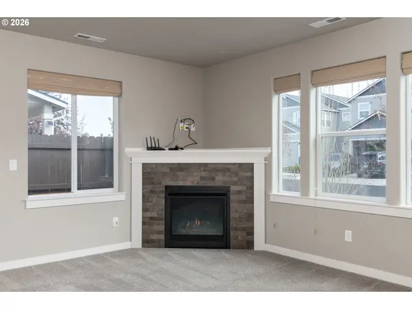 2557 NW SPRUCE PL, Redmond, OR 97756