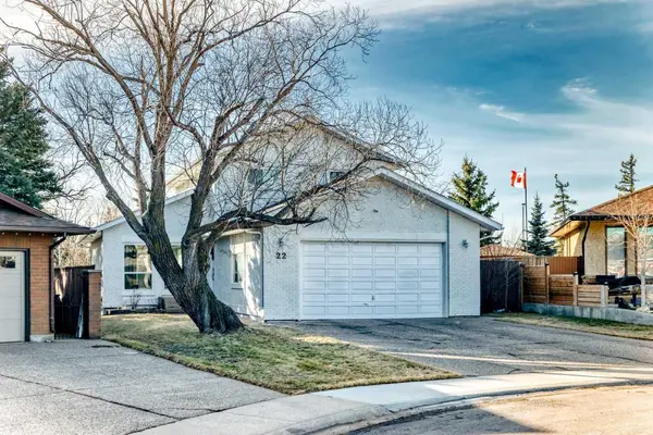 22 Sherwood CRES W, Lethbridge, AB T1K 6G1
