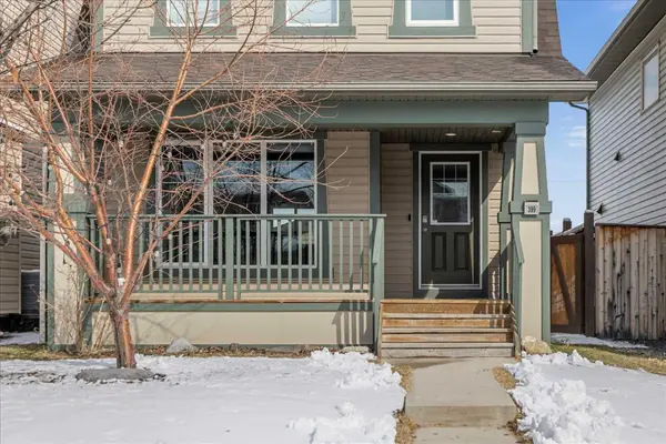 399 Copperpond BLVD SE, Calgary, AB T2Z 0Z6