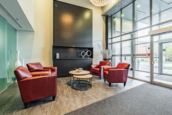 120 Dallimore CIR #614, Toronto C13, ON M3C 4J1