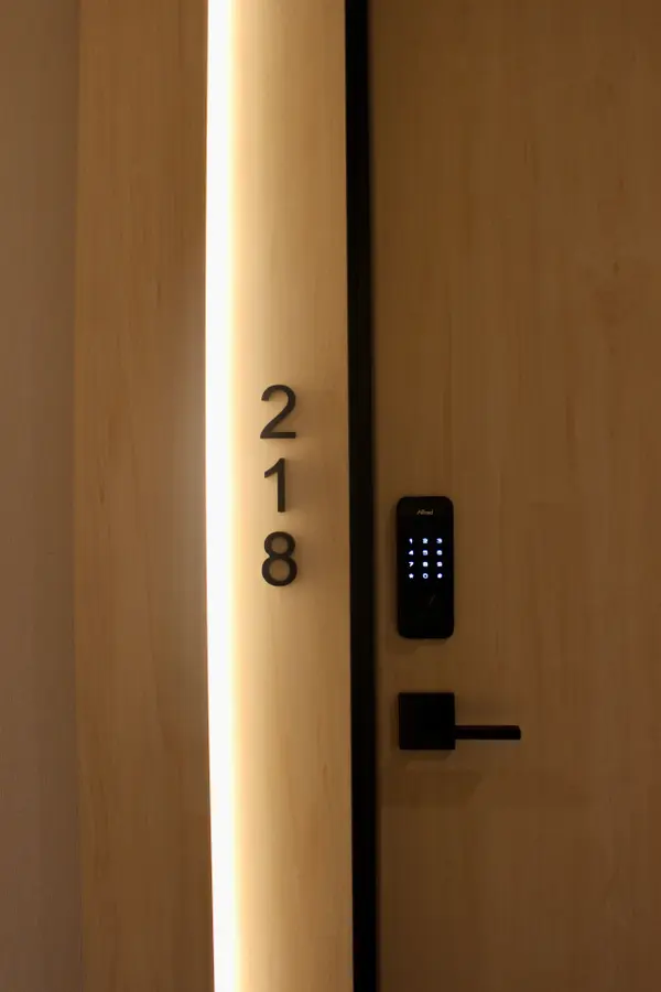 699 Sheppard AVE E #218, Toronto C15, ON M2K 0J5