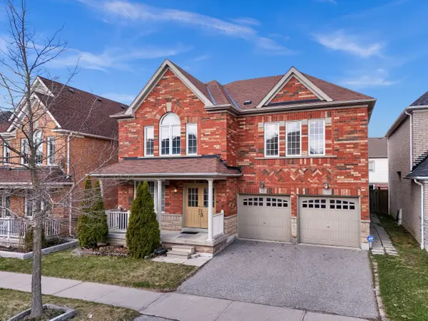 12 Warburton DR,  Ajax,  ON L1T 0K6