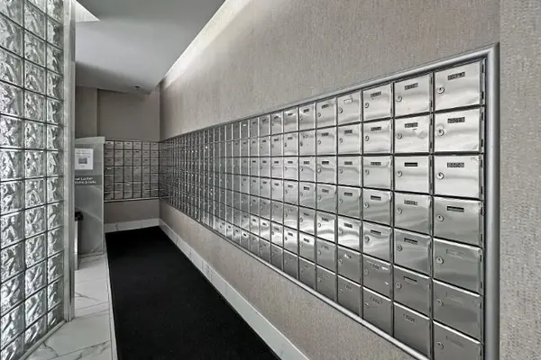 2550 Lawrence AVE #516, Toronto E04, ON M1P 4Z3