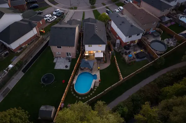 33 Abernethy CRES, Clarington, ON L1C 4Z1