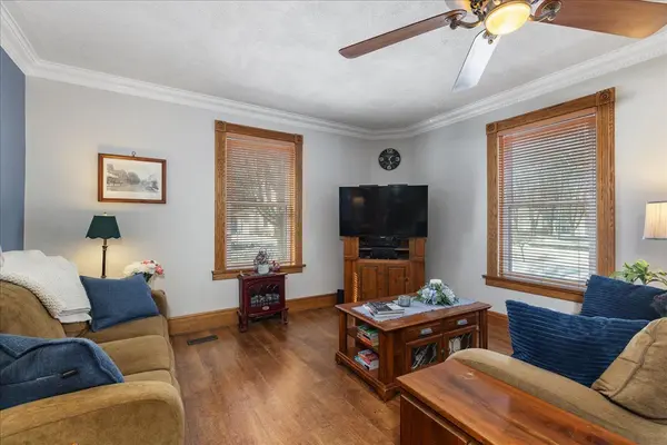 11 King ST, East Gwillimbury, ON L0G 1M0