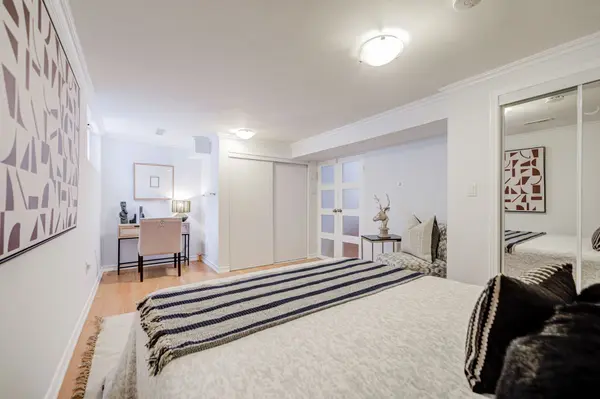 115 Henderson AVE #6, Markham, ON L3T 2L3