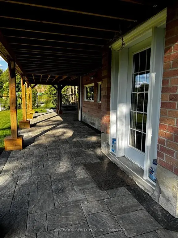 60 Cranberry LN #Lower L, Aurora, ON L4G 5Z1