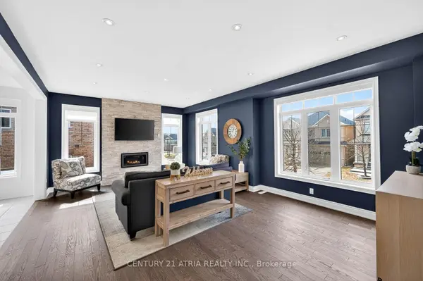 29 Rothwell ST, Aurora, ON L4G 0V6