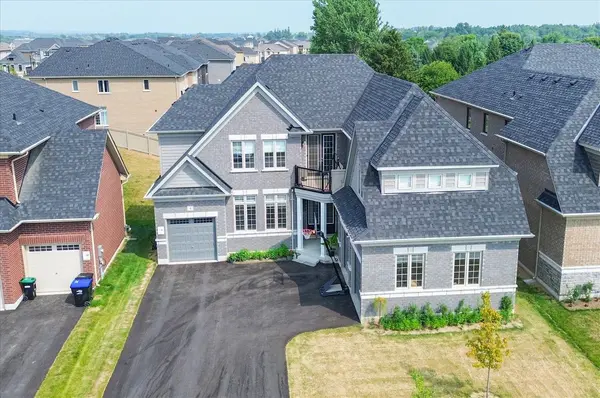 4 Emerald GRV, Adjala-tosorontio, ON L0G 1W0