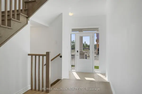 626 Newlove ST, Innisfil, ON L9S 0R9