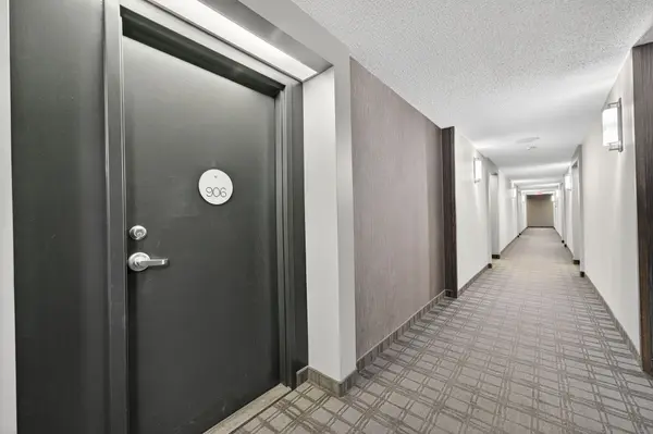 75 Ellen ST #906, Barrie, ON L4N 7R6