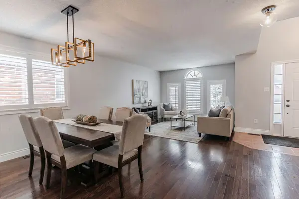 81 Sproule DR, Barrie, ON L4N 0X5