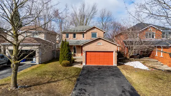 97 Bishop DR, Barrie, ON L4N 7P4