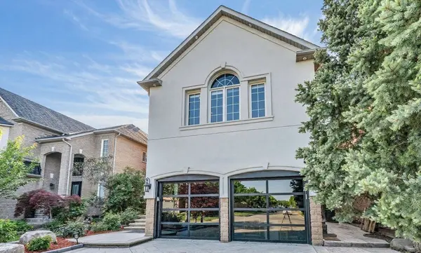 2293 Woodcrest DR, Oakville, ON L6M 4C5