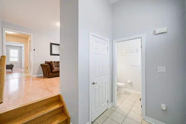 29 Teal Crest CIR, Brampton, ON L6X 2Z5