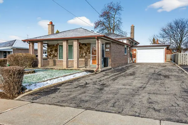 94 Goldsboro RD, Toronto W05, ON M9L 1A8