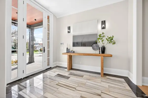 16 Dorlen AVE, Toronto W08, ON M9B 5A9