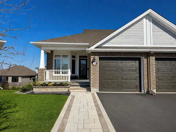 779 Keinouche PL, Orleans - Cumberland And Area, ON K4A 5K3
