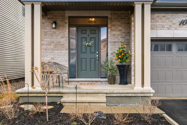 1002 Showman ST, Stittsville - Munster - Richmond, ON K0A 2Z0