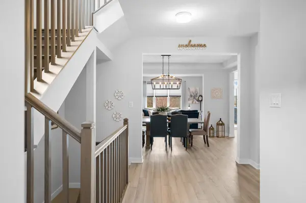 1002 Showman ST, Stittsville - Munster - Richmond, ON K0A 2Z0