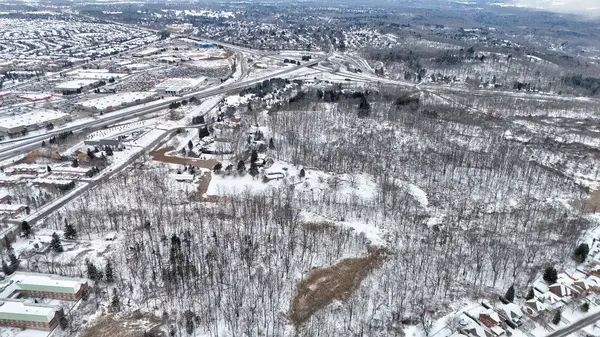 1127 & 1135 OLD MOHAWK RD, Hamilton, ON L9G 3K9