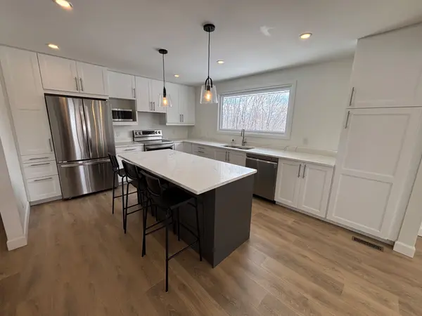 497 Wellington Main ST, Prince Edward County, ON K0K 3L0