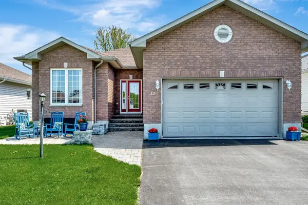 12 Aletha DR, Prince Edward County, ON K0K 3L0