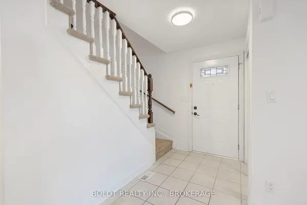 20 B Brown DR, St. Catharines, ON L2S 3Z4