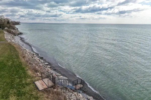 431 Victoria Beach RD, Cramahe, ON K0K 1S0