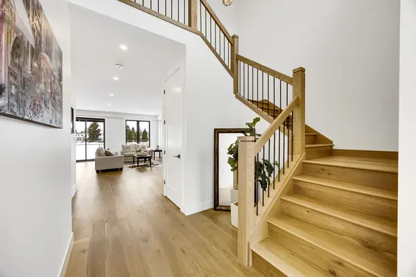 211 Foxborough PL, Thames Centre, ON N0M 2P0