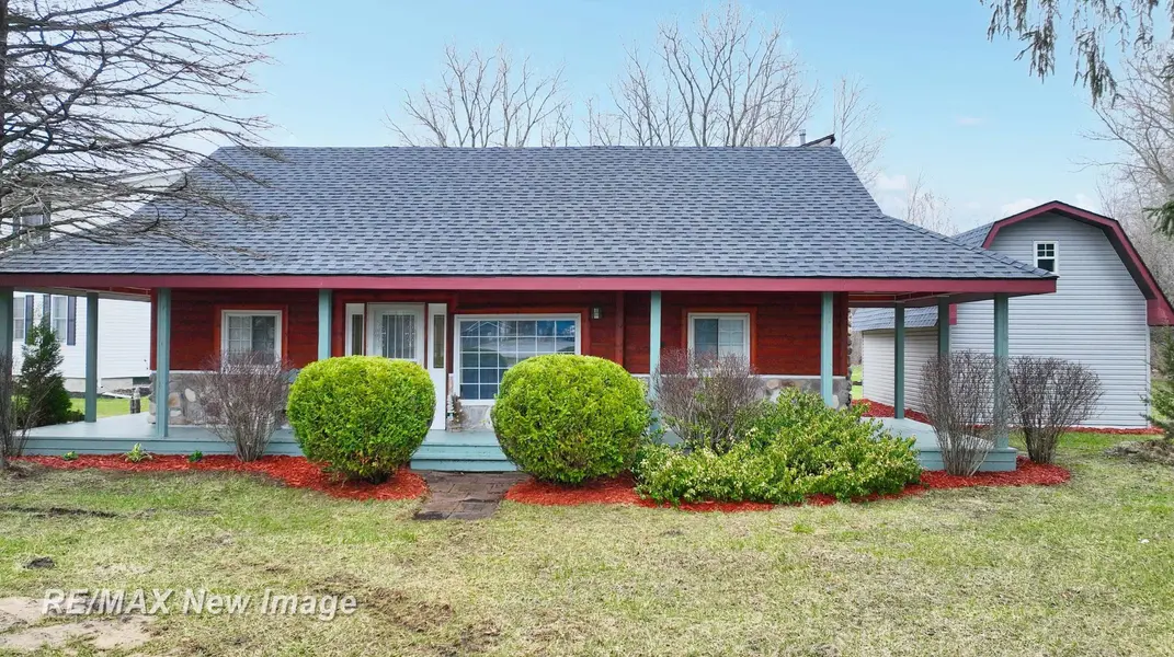 13280 N Saginaw RD, Vienna Twp, MI 48420