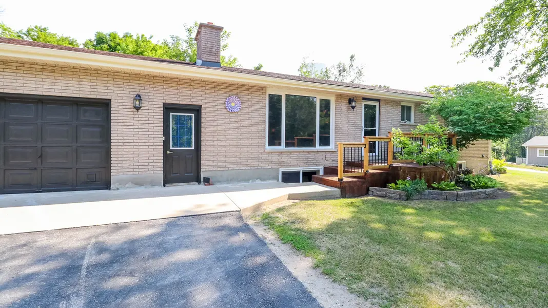 218 Jephson ST, Tay, ON L0K 2A0