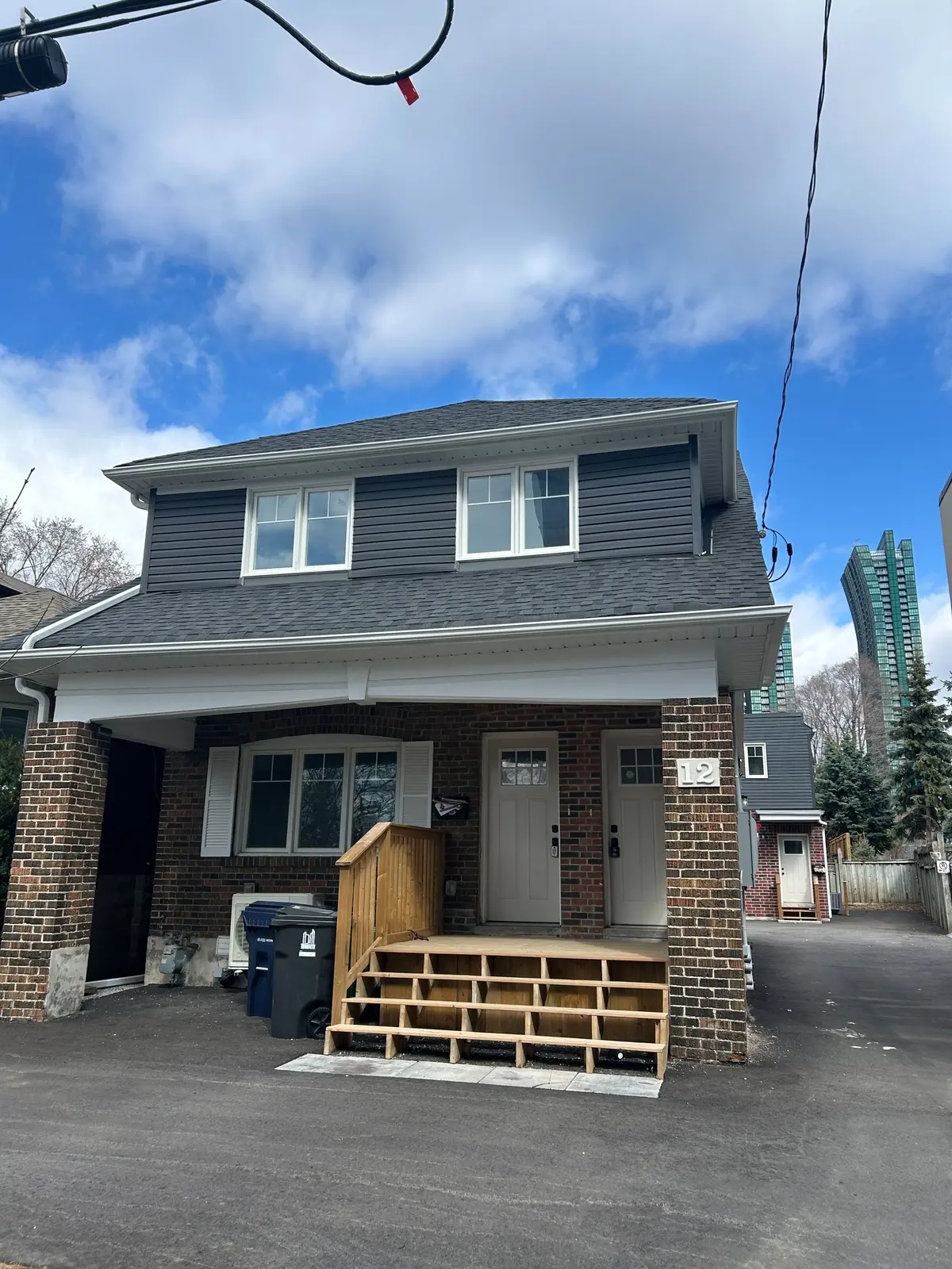 12 Franklin AVE #B, Toronto C07, ON M2N 1B6