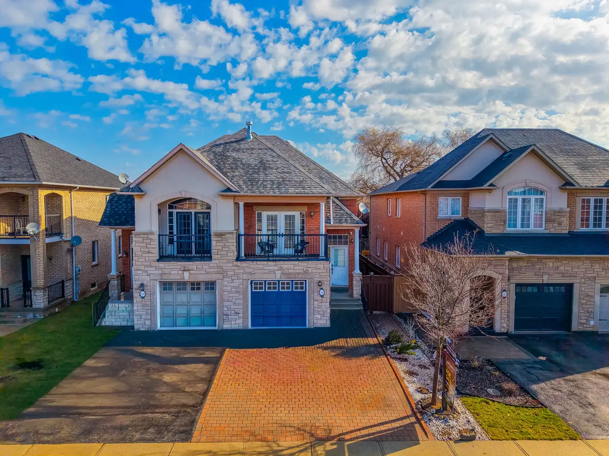 2305 Newcastle CRES, Oakville, ON L6M 4P5