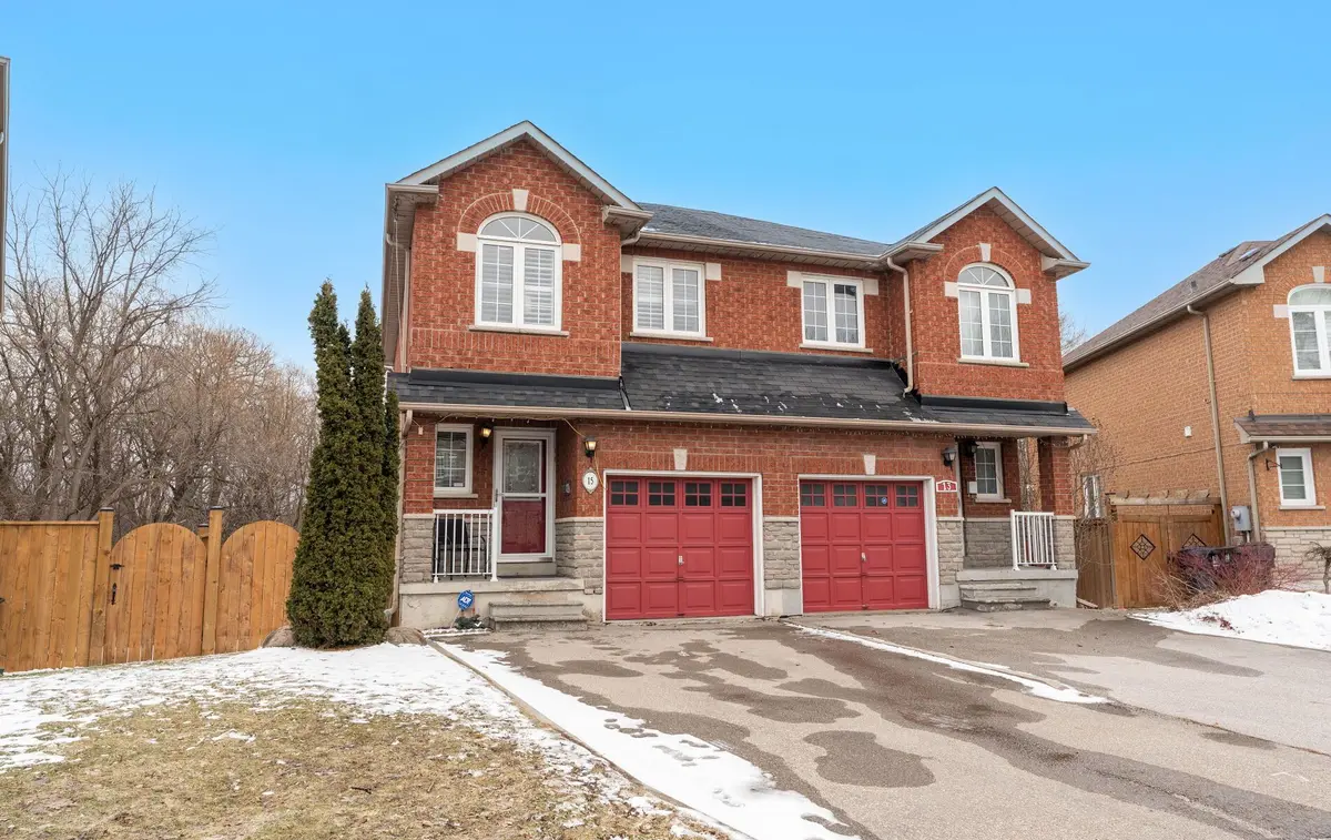 15 Katrina CT, Toronto W04, ON M6L 3G3