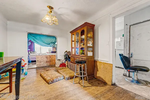 19932 Alcoy ST, Detroit, MI 48205