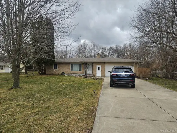 3179 Gehring DR, Genesee Charter Township, MI 48506