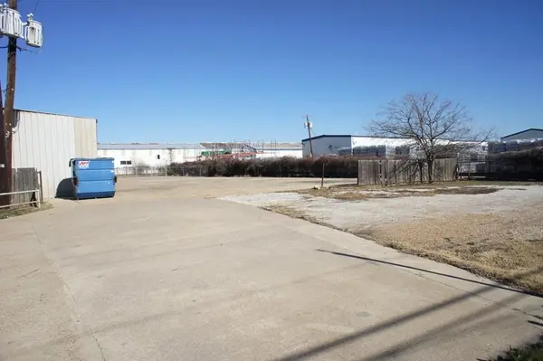 8331 & 8339 Hoyle Avenue, Dallas, TX 75227