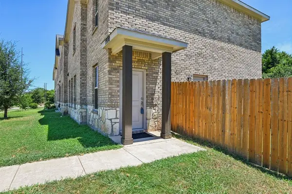 1970 Timber Oaks Drive, Garland, TX 75040