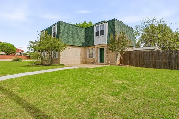 302 Hill Street, Glen Rose, TX 76043