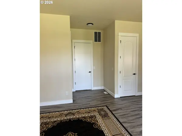 5214 SE 130TH PL, Portland, OR 97236