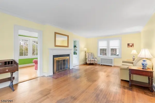 71 Georgian Ct, Hillside Twp., NJ 07205